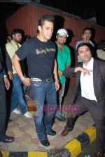 Salman Khan at Dabang pre film bash in Aurus on 13th  Nov 2009 (8).JPG